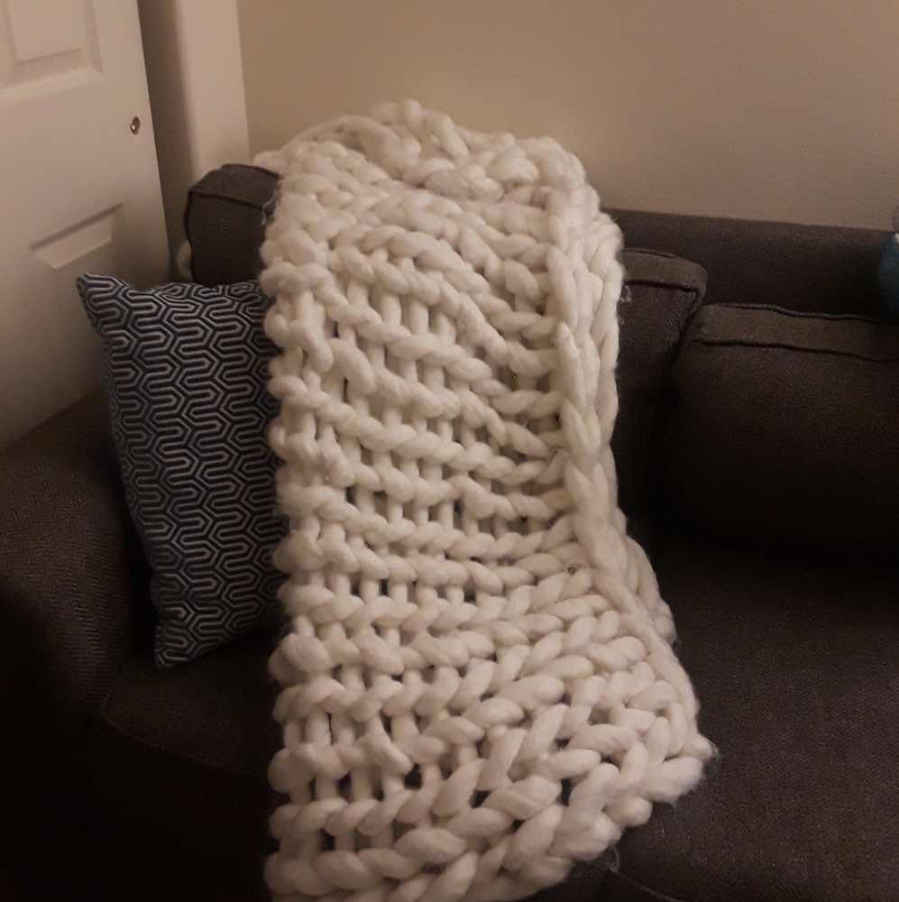 White Chunky Hand Knit Throw